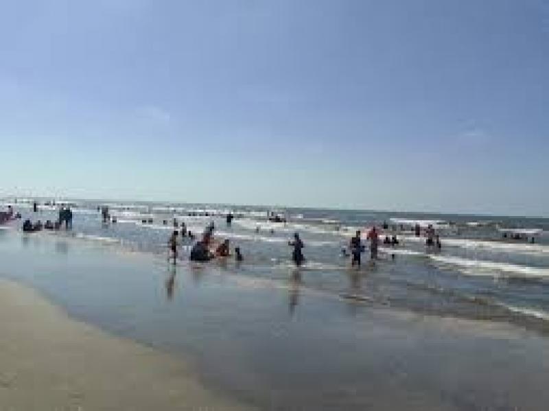 فتح شواطئ بورسعيد اليوم بعد غلقها.. الحركة طبيعية