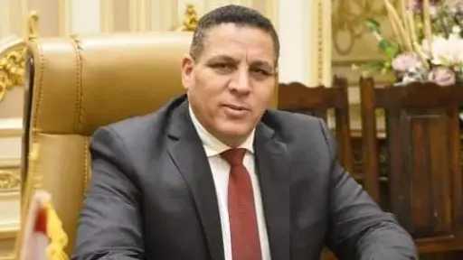 سياسة
